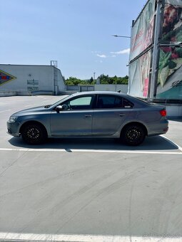 VW Jetta 1.6TDI 2012 - 8