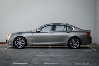 BMW Rad 7 740d xDrive - 8