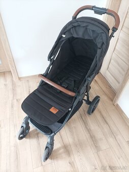 Predám detský športový kočík Kinderkraft Grande čierny - 8