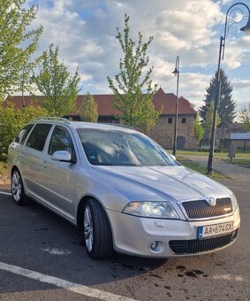 Škoda Octavia RS 2.0 tfsi - 8