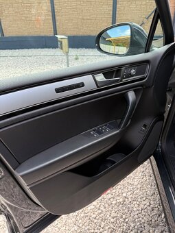 predám touareg 2 3.0 TDI 4 MOTION 180KW - 8