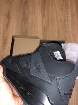 Nike Air Jordan 4 'Black Cat' - 8