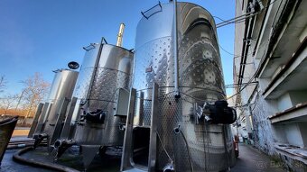 Vinifikátor objemu 11.400 L s vyhrnovaním - 8