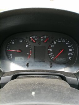 Predám VW golf 4 variant 1.9 TDI - 8