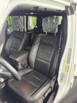 Predám Jeep Wrangler SAHARA 2.0T 4x4 DPH - 8