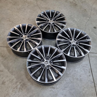 Hliníkové Škoda disky 5x112 R19 8J ET44 - 8