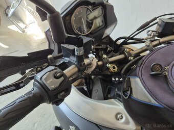 Suzuki DL1000 Vstrom - 8