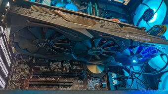 PC s Intel i7-6700, Asus Strix GTX 1060 6 GB - 8