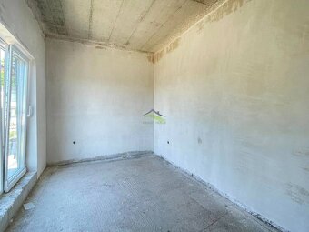 NOVOSTAVBA pod Hrádkom - priestranný dom- pozemok 600m2 - 8