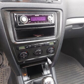 Predám Škoda Octavia 2 kombi, 1,9Tdi - 8