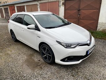 Toyota Auris Touring Sports 1.8 I VVT-i Hybrid ACTIVE trend - 8