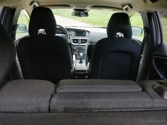 VOLVO V40 D2 - 8