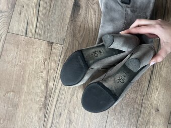 Damske cizmicky na opatku, zn. Calvin Klein, vel. 39 - 8