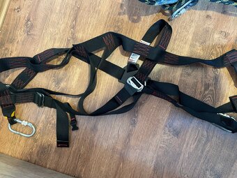 Výškové istiace vybavenie - 8