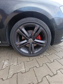 Volkswagen Passat b7 - 8