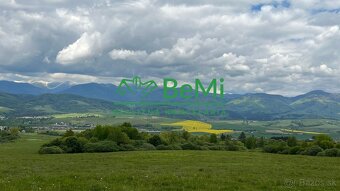 Pozemky Brezno-Podkoreňová 15083 m2 s perspektívou a krásnym - 8