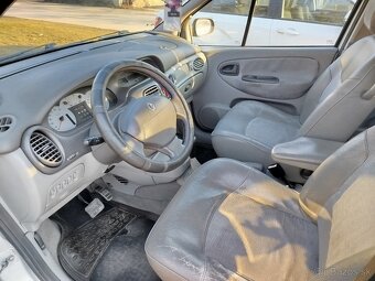 Renault Scenic - 8