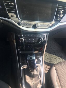Opel Astra Sport Tourer diesel - 8