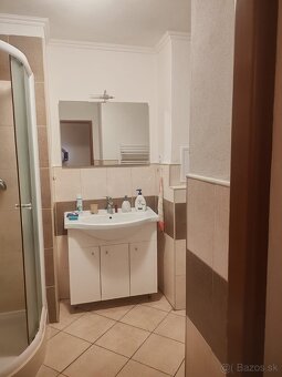 na predaj 2 izbový byt HANDLOVÁ - TOP CENA - 8