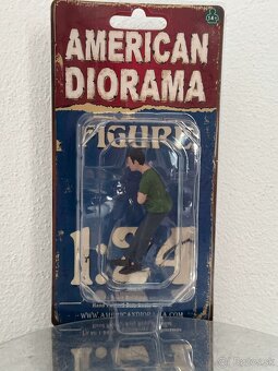 predam postavičky k zberatelskym modelom. Mierka 1:24 - 8