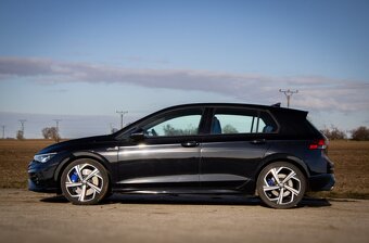 Volkswagen Golf 8 R Hatchback - 8