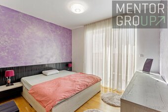 360° VR Ponúkame na predaj 2i RD v radovej zástavbe + 2 par - 8