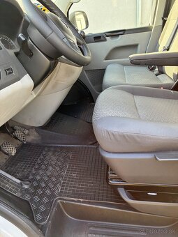 Volkswagen T5 2.0TDi - 8