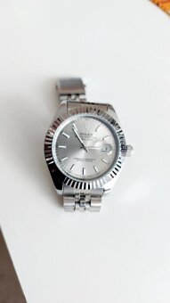 Rolex oyster perpetual date just strieborné - 8