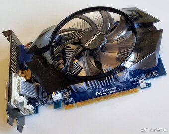 1GB Grafické karty: HD 6870, GTX 550Ti, HD 5450, GT 220, GV- - 8
