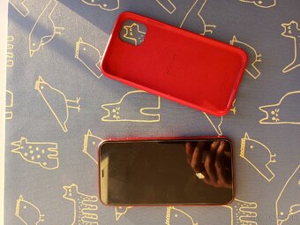 iPhone 11 128 GB v červenej farbe (PRODUCT)RED - 8