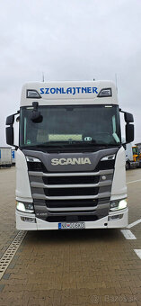 SCANIA R450 Mega - 8