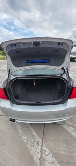 BMW 320i e90 automat - 8