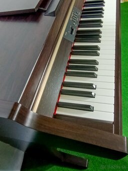 Yamaha ClavinovaCLP-920 „Už žiadne ladenie. Len hranie.“ - 8