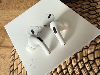 Apple AirPods Pro (1.generácia) - 8