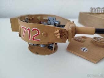 Predám model známeho tanku Tiger H1 - 8