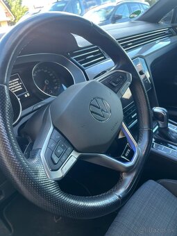 VW Passat Variant B8 GTE 1.4 TSI Plug-in Hybrid - 8