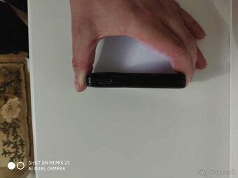 Predám mobil Samsung  SGH-E250 - 8