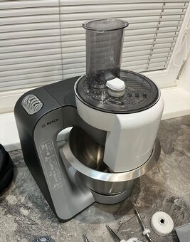 Bosch MUM 56Z40 900W kuchynský robot - 8