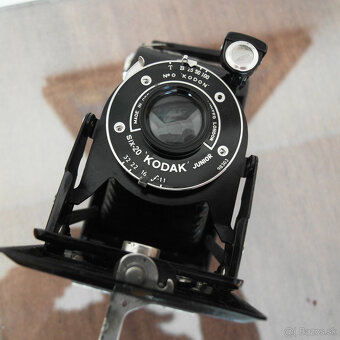 Starý fotoaprát Kodak Junior - 8