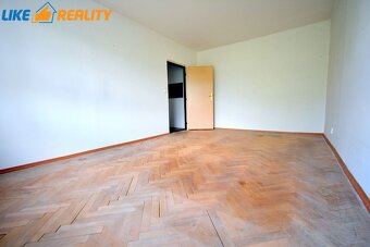 Veľkometrážny 3 izbový byt Vrútky - 8