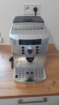 Kávovar - Delongi Magnifica S - 8