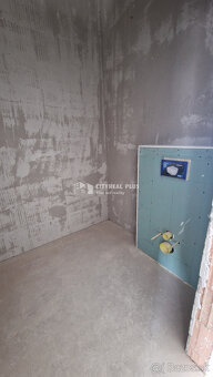Ponúkam NA PREDAJ 4 izbový PENTHOUSE v meste Nové Zámky - 8