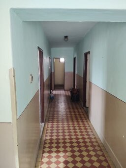 Predám 3 izbový rodinný dom - 8