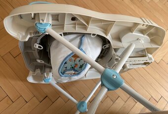 Chodítko BabyGO Walker 4v1 za 40eur - 8