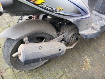 Skúter KYMCO Agility 50 - 8