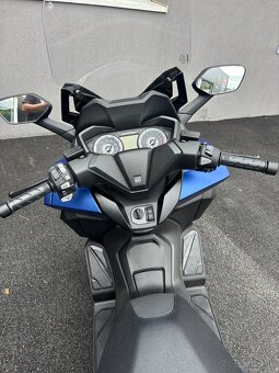Honda Forza 125 - 8