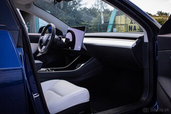 Tesla Model 3 Long Range, biely int, Premium Audio, 4x4, DPH - 8