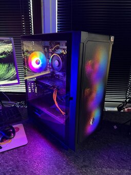 Herný počítač Ryzen 5 5500 16 GB RX 580 8 GB 250gb SSD - 8