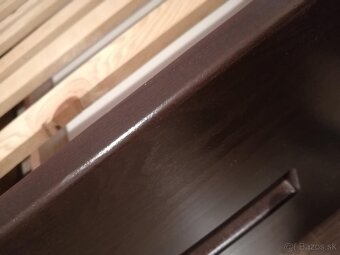 masívna posteľ - 8