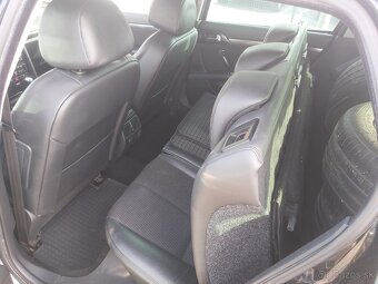 Peugeot 407 SW AT - 8